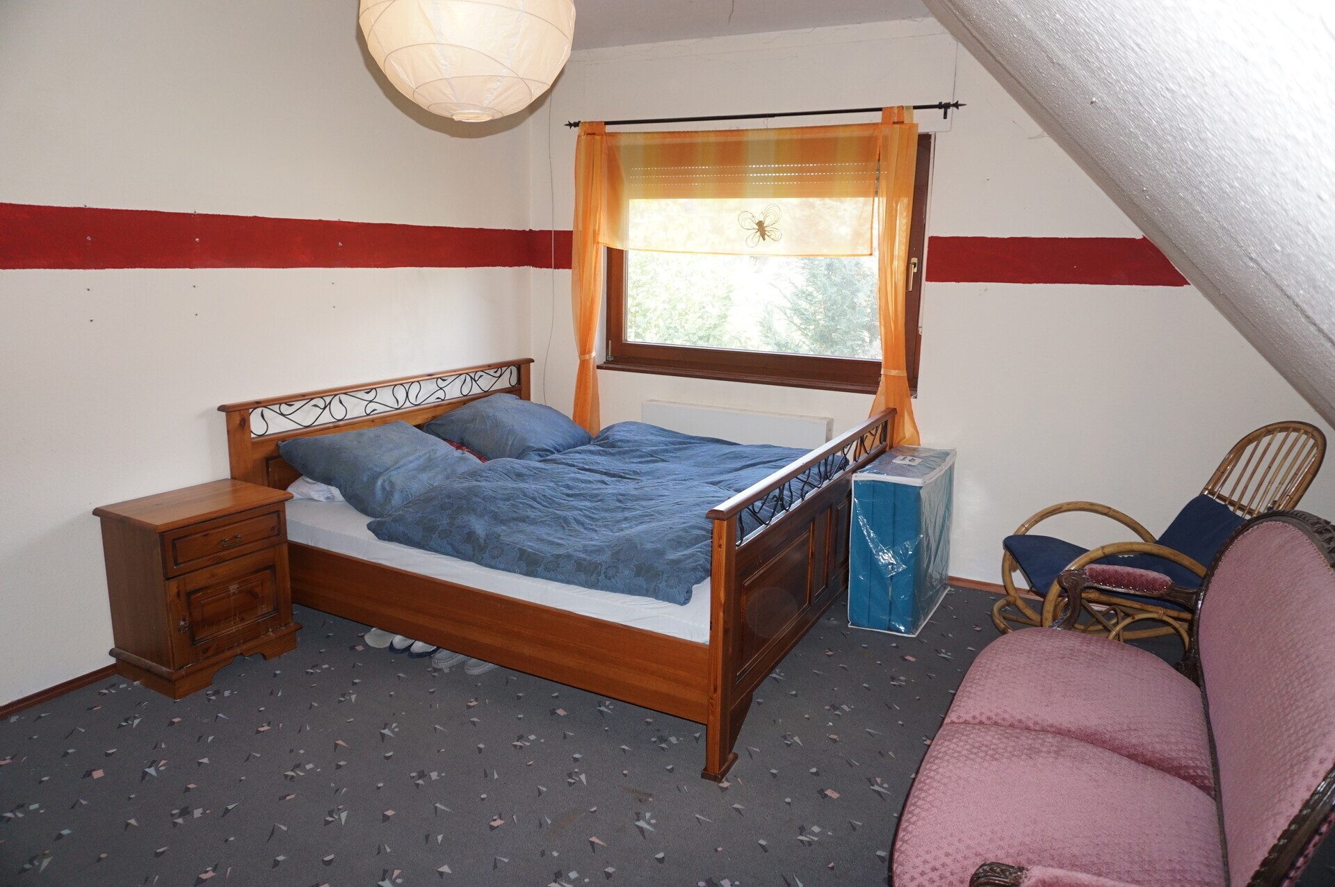 Immobilienangebot - Spangenberg - Wohnen - Großzügiges Einfamilienhaus in Spangenberg. Keine Käuferprovision!