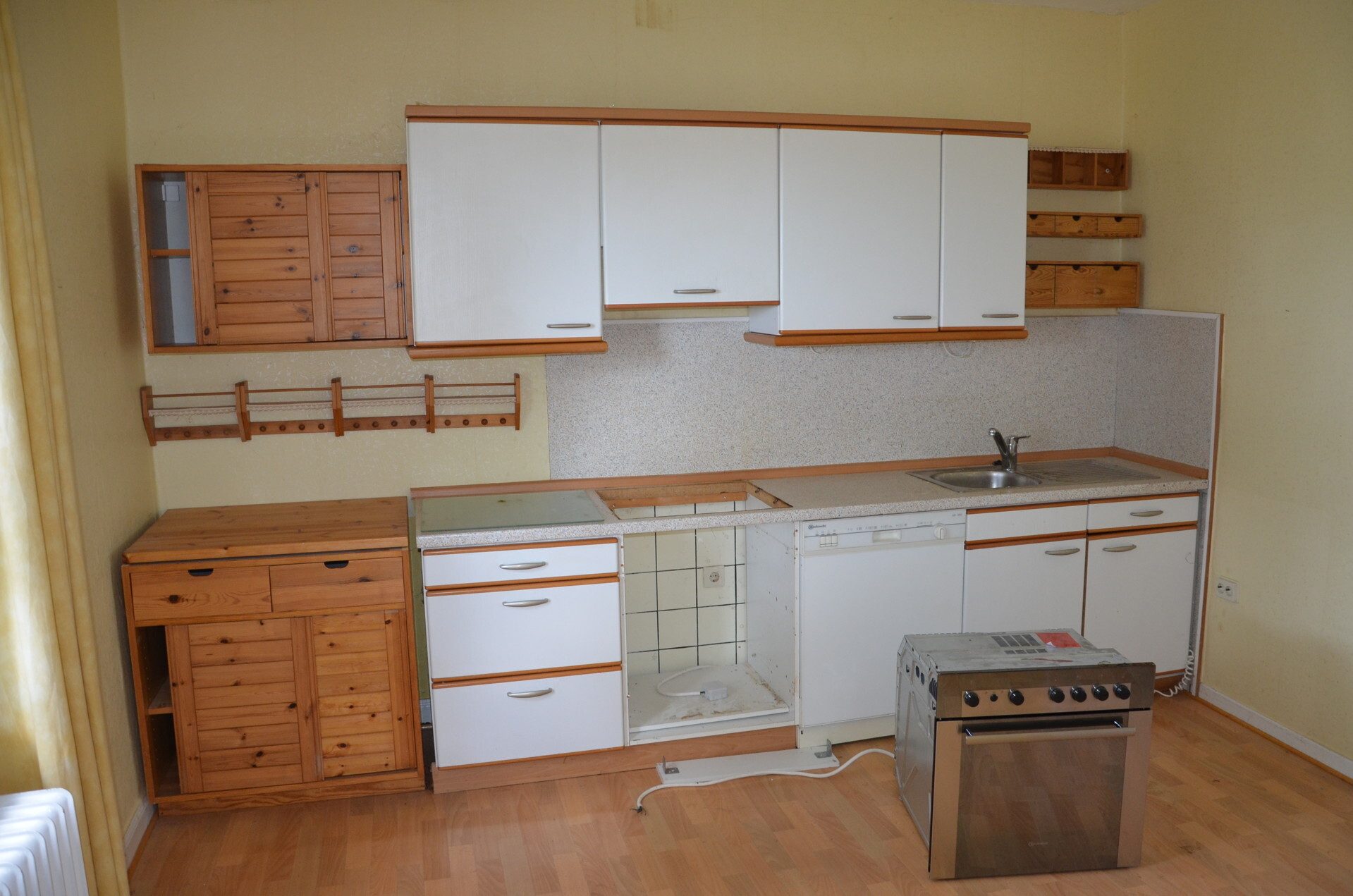 Immobilienangebot - Fritzlar - Wohnen - Zweifamilienhaus mit Potenzial – bis zu 4 Wohneinheiten möglich. KEINE KÄUFERPROVISION!