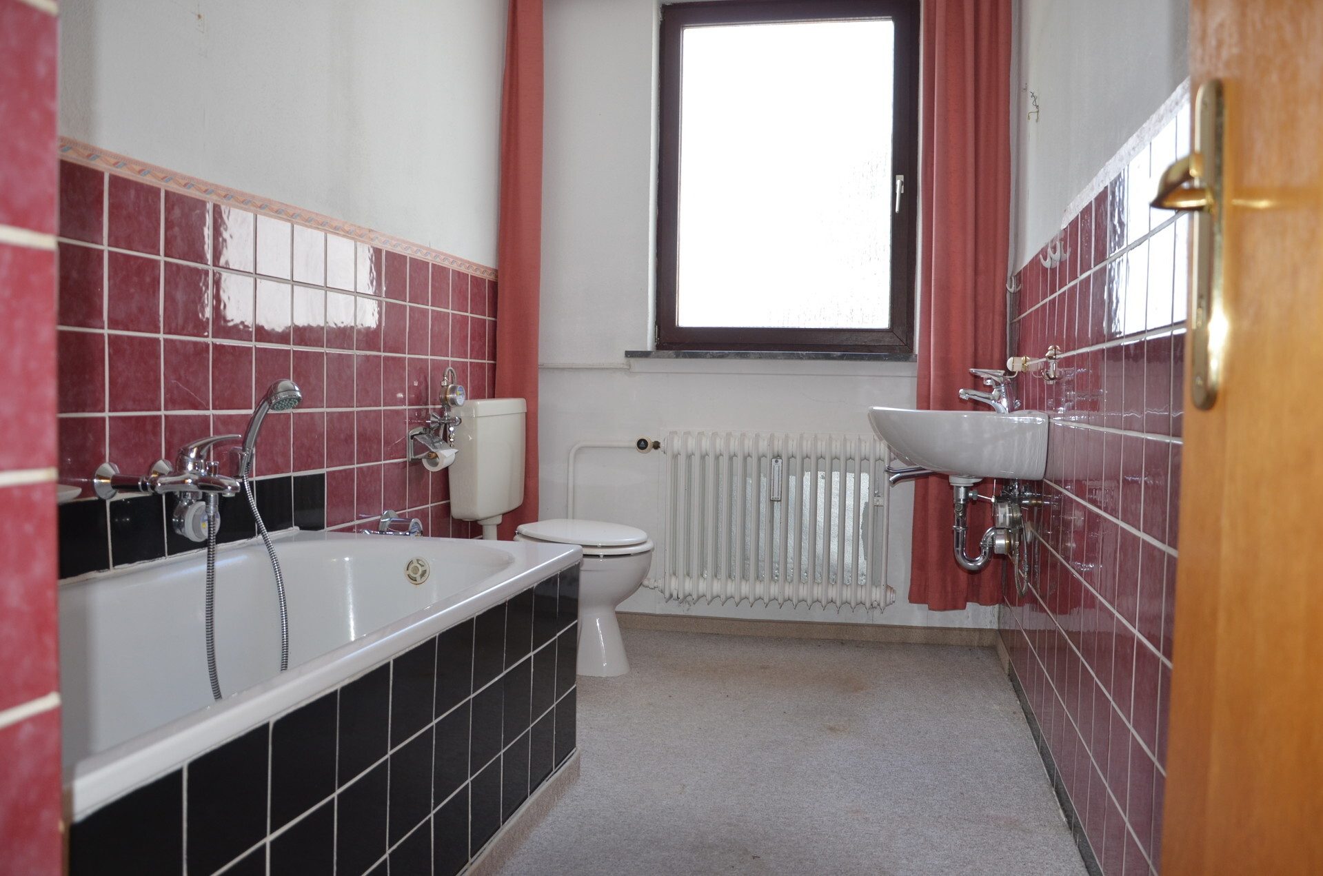 Immobilienangebot - Fritzlar - Wohnen - Zweifamilienhaus mit Potenzial – bis zu 4 Wohneinheiten möglich. KEINE KÄUFERPROVISION!