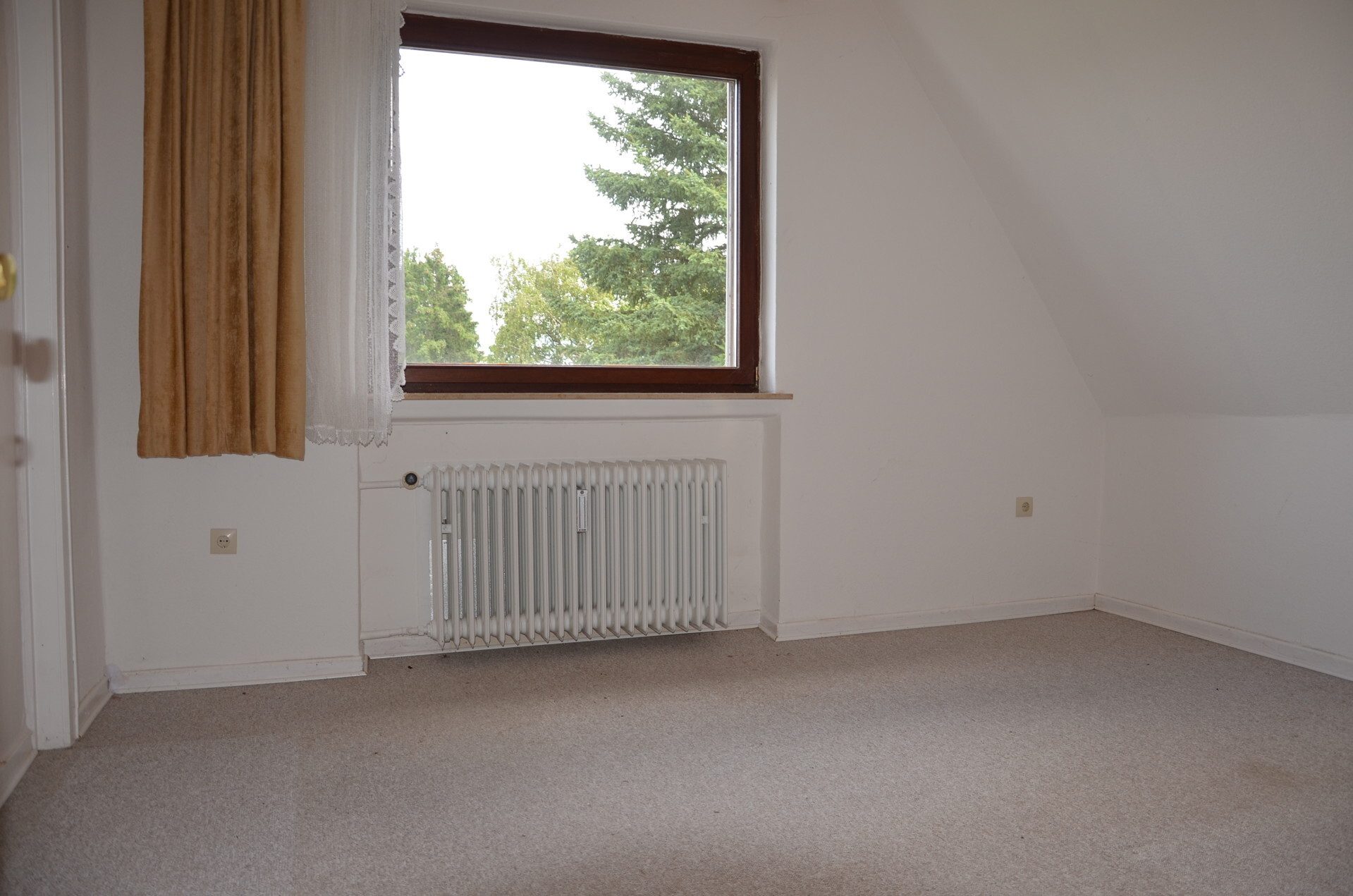 Immobilienangebot - Fritzlar - Wohnen - Zweifamilienhaus mit Potenzial – bis zu 4 Wohneinheiten möglich. KEINE KÄUFERPROVISION!