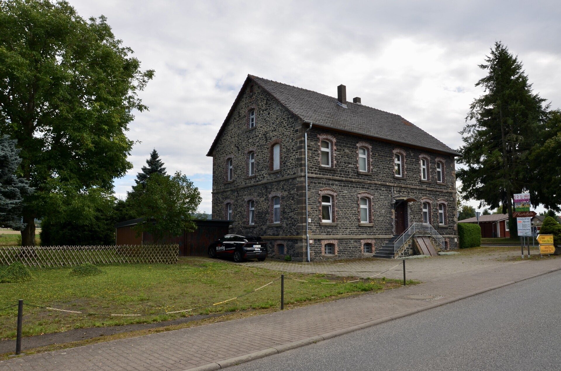 Immobilienangebot - Homberg (Efze) / Lützelwig - Wohnen - Hier steckt mehr drin – großzügiges Haus mit Charakter und großem Garten zu verkaufen!