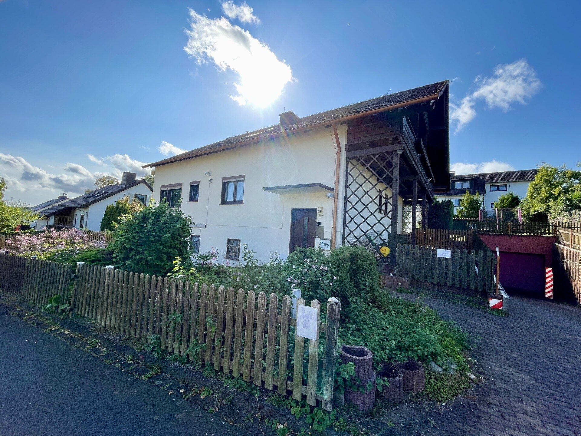 Immobilienangebot - Habichtswald / Dörnberg - Wohnen - Großzügiges EFH mit Tiefgarage zur vielseitigen Verwendung! KEINE KÄUFERPROVISION