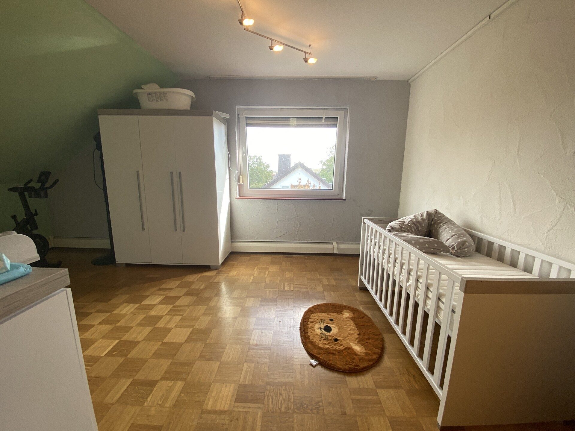 Immobilienangebot - Habichtswald / Dörnberg - Wohnen - Großzügiges EFH mit Tiefgarage zur vielseitigen Verwendung! KEINE KÄUFERPROVISION