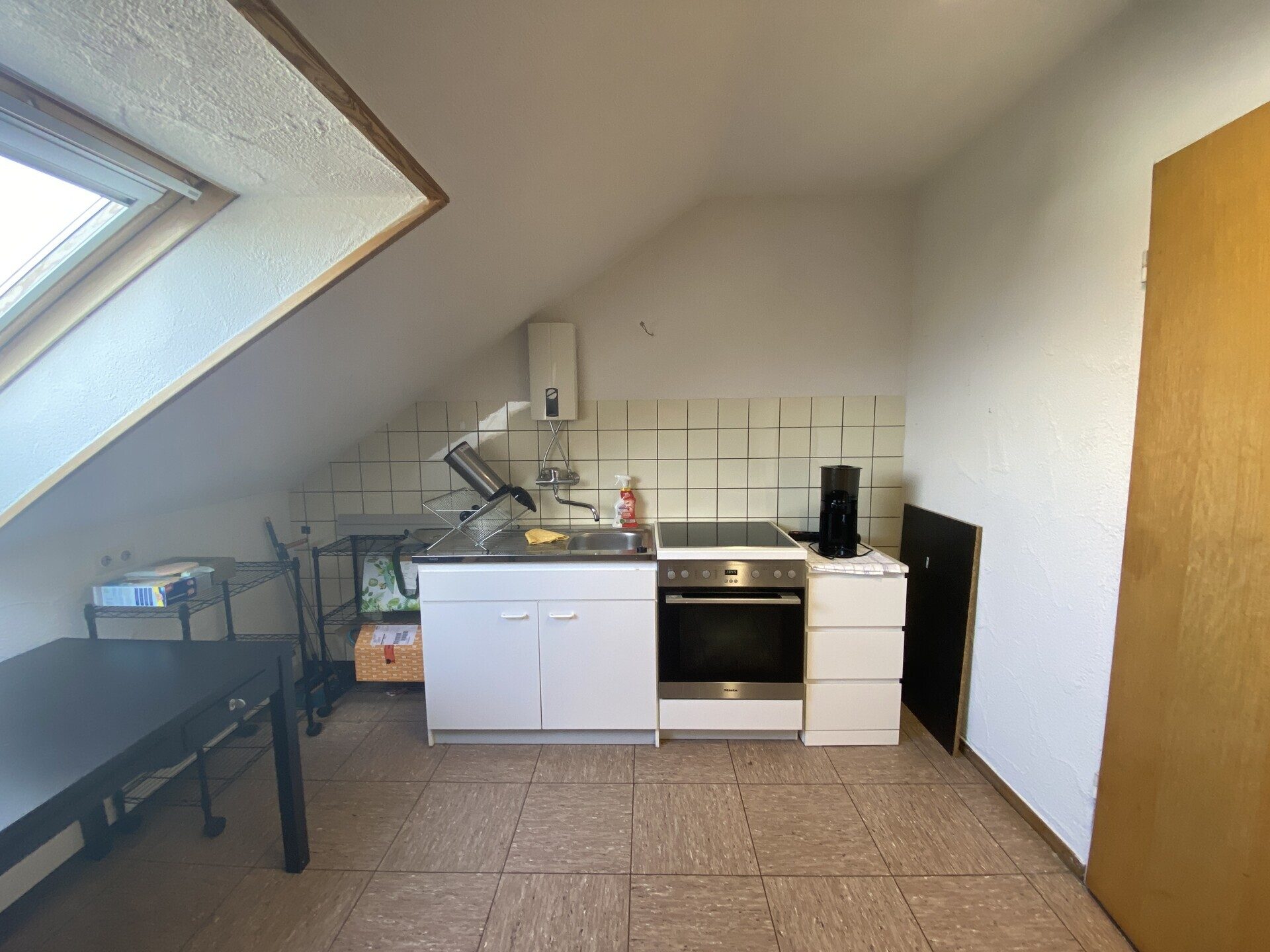 Immobilienangebot - Habichtswald / Dörnberg - Wohnen - Großzügiges EFH mit Tiefgarage zur vielseitigen Verwendung! KEINE KÄUFERPROVISION