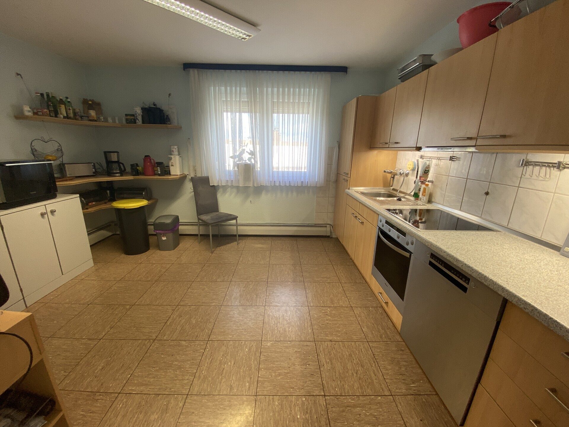 Immobilienangebot - Habichtswald / Dörnberg - Wohnen - Großzügiges EFH mit Tiefgarage zur vielseitigen Verwendung! KEINE KÄUFERPROVISION