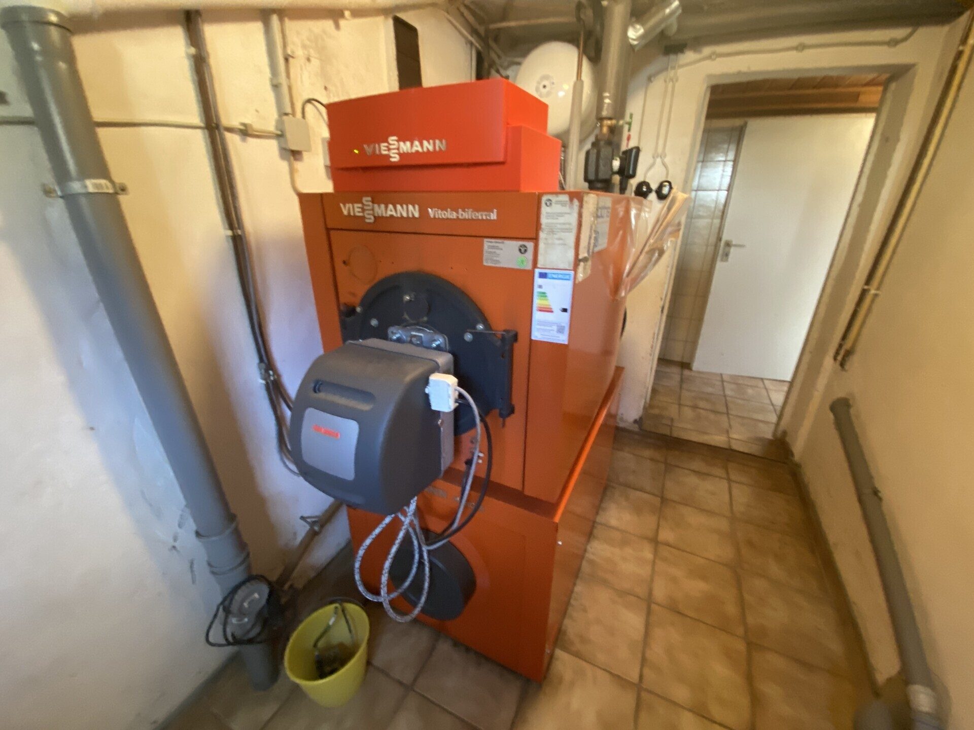 Immobilienangebot - Niedenstein / Metze - Wohnen - Zweifamilienhaus in ruhiger Lage sucht Familie!!!
KEINE KÄUFERPROVISION