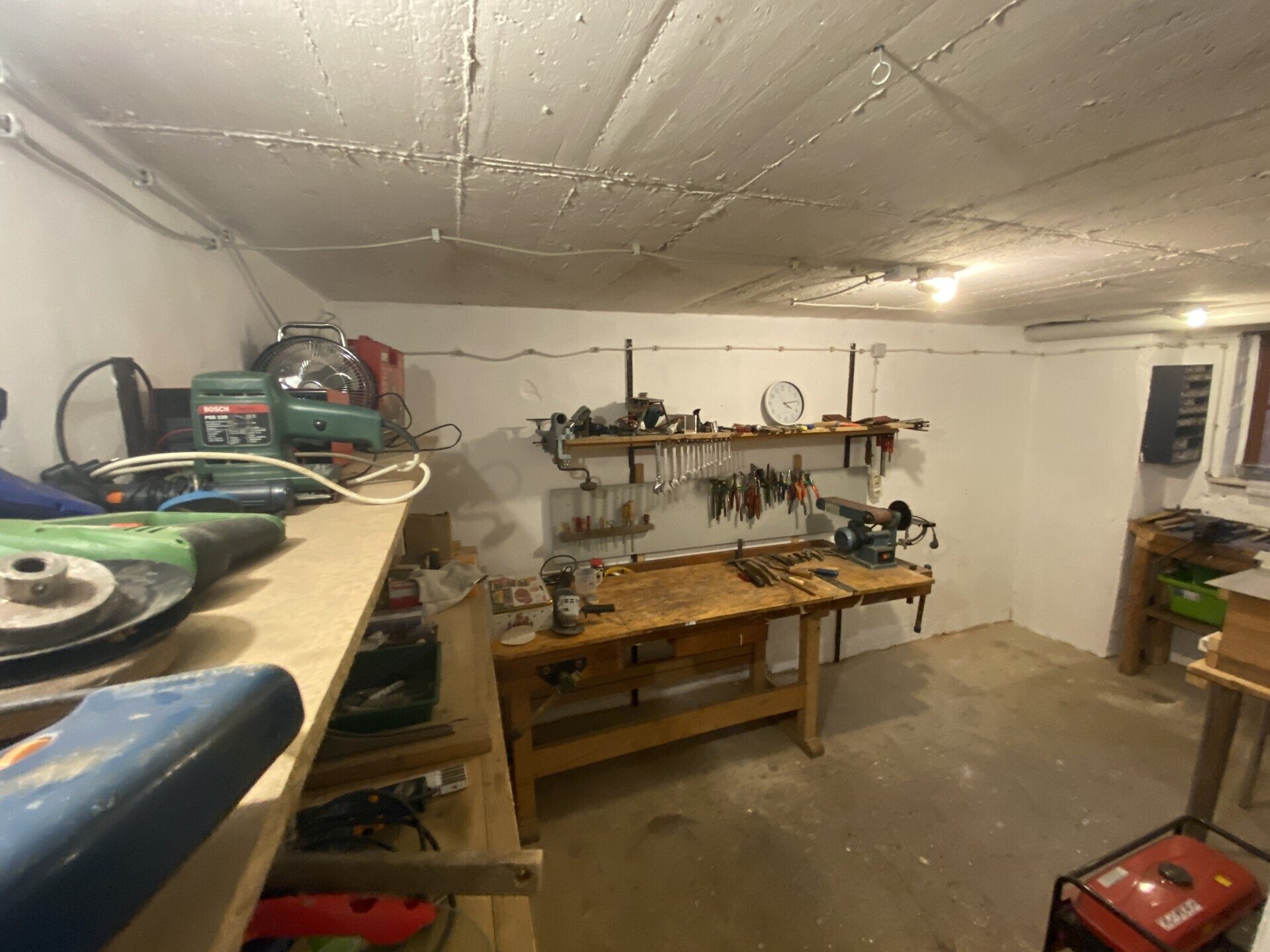 Immobilienangebot - Niedenstein / Metze - Wohnen - Zweifamilienhaus in ruhiger Lage sucht Familie!!!
KEINE KÄUFERPROVISION