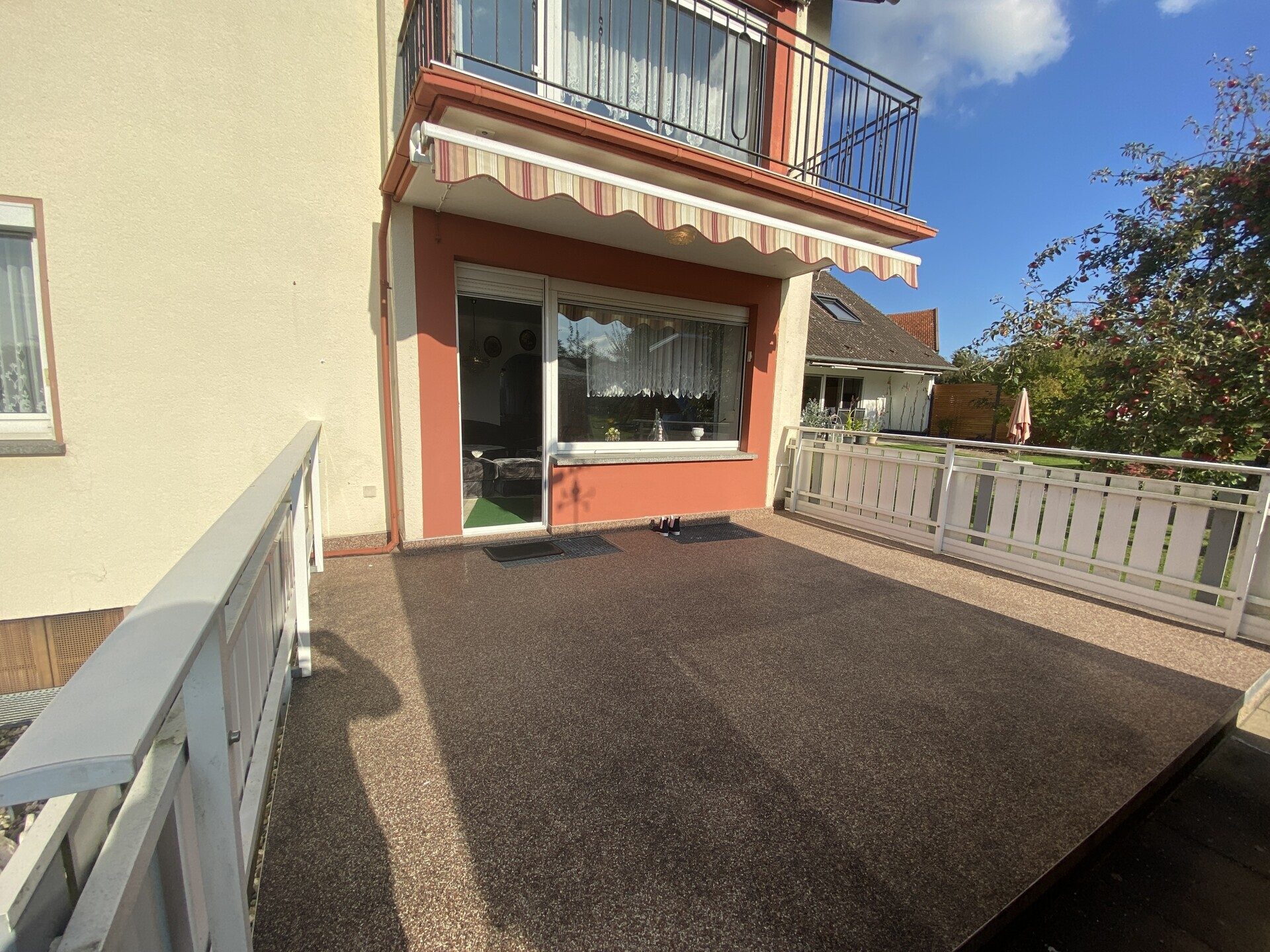 Immobilienangebot - Niedenstein / Metze - Wohnen - Zweifamilienhaus in ruhiger Lage sucht Familie!!!
KEINE KÄUFERPROVISION