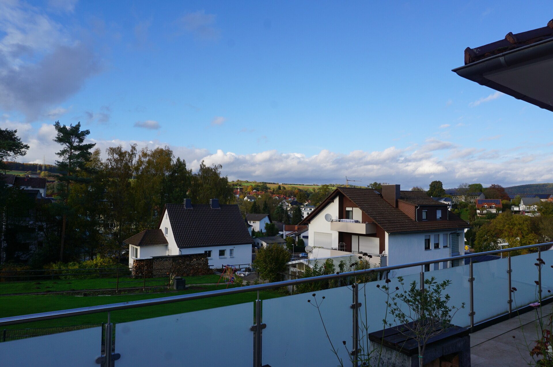 Immobilienangebot - Melsungen - Wohnen - Großzügiges, gepflegtes Zweifamilienhaus in attraktiver Lage. Keine Käuferprovision!