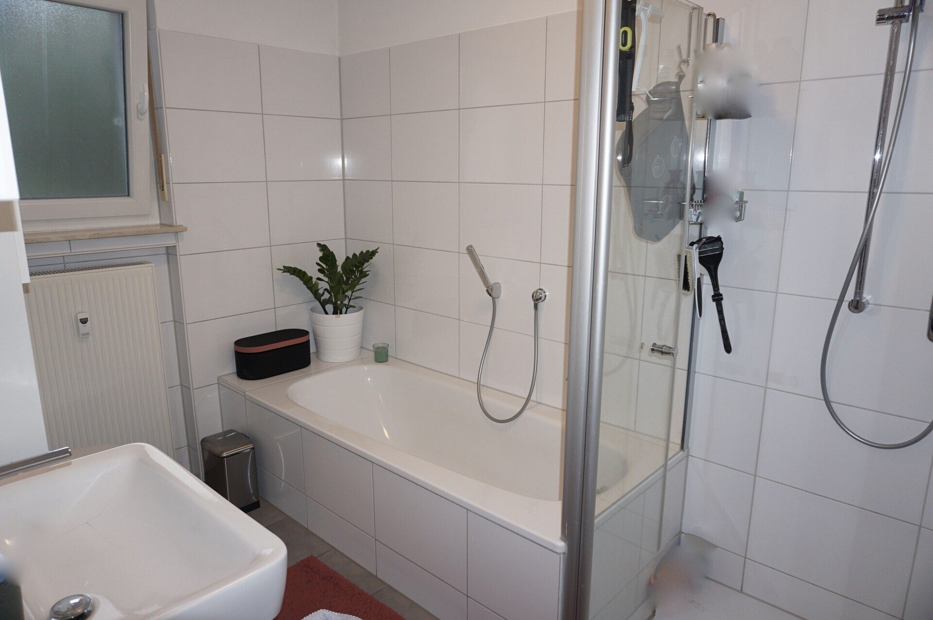 Immobilienangebot - Melsungen - Wohnen - Großzügiges, gepflegtes Zweifamilienhaus in attraktiver Lage. Keine Käuferprovision!