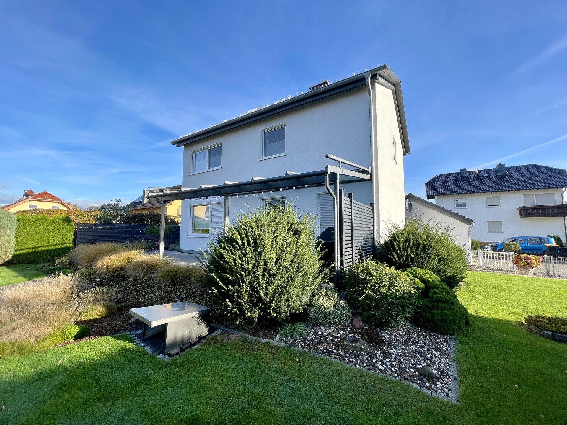 Rückseite Immobilienangebot - Edermünde / Haldorf - Wohnen - Ohne Aufwand einziehen: Gepflegtes Familiendomizil in Haldorf! KEINE KÄUFERPROVISION
