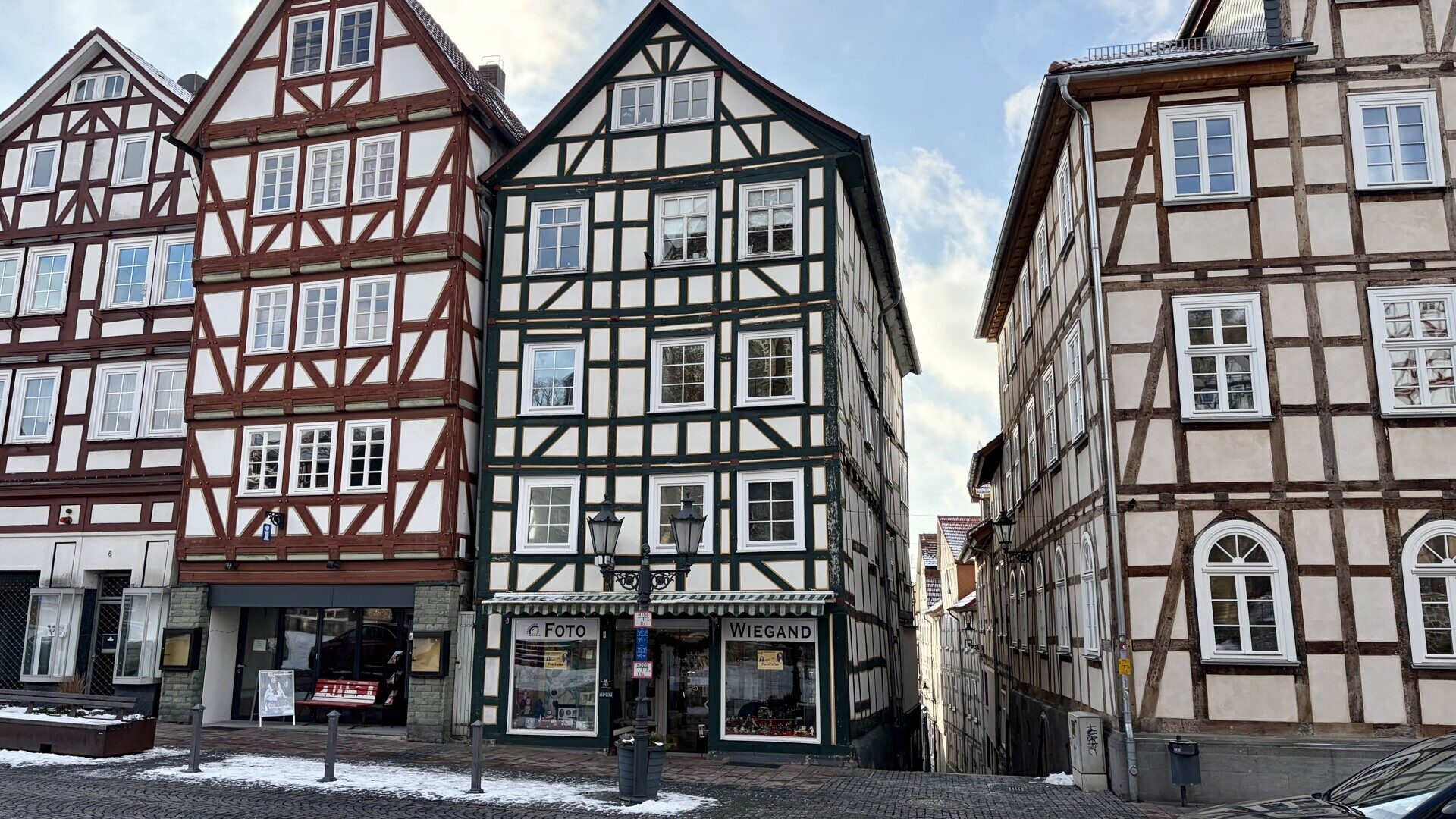 Immobilienangebot - Homberg - Wohnen - Geräumige 4ZKB-Wohnung am Marktplatz von Homberg (Efze) zu vermieten!