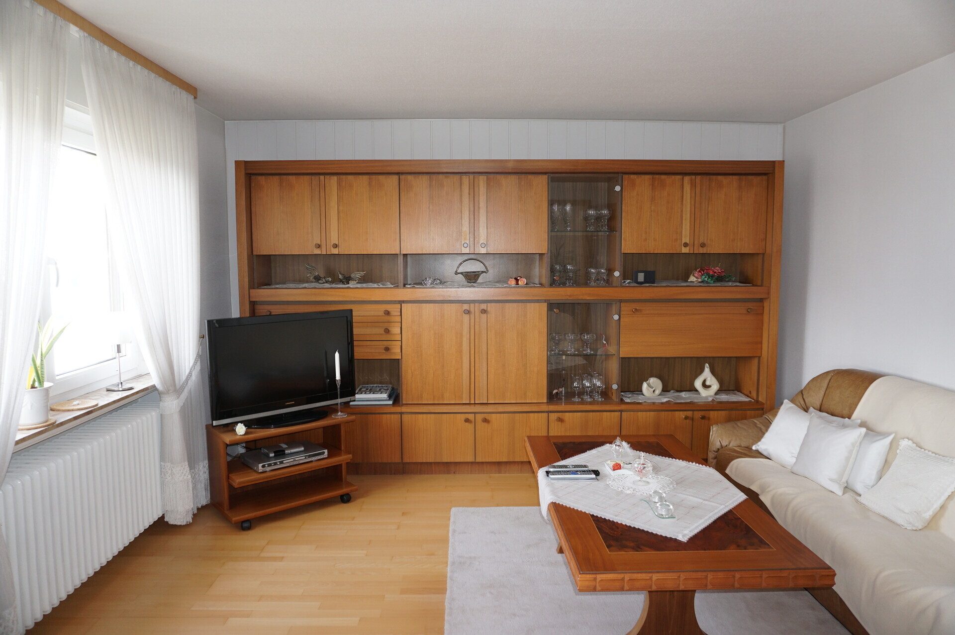 Immobilienangebot - Guxhagen - Wohnen - Rundum gepflegtes Einfamilienhaus in Guxhagen. Keine Käuferprovision!