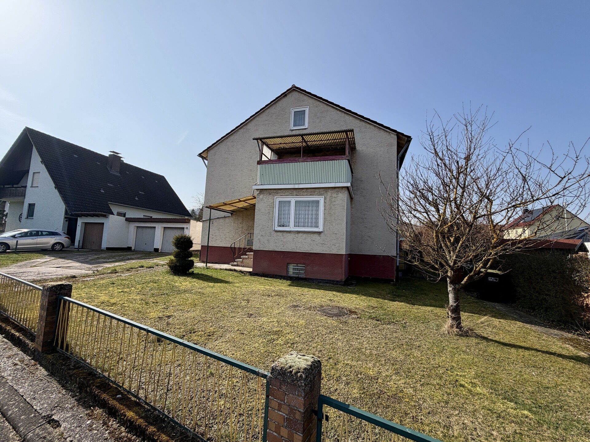 Immobilienangebot - Calden / Fürstenwald - Wohnen - Zweifamilienhaus mit großem Garten in Fürstenwald!
KEINE KÄUFERPROVISION