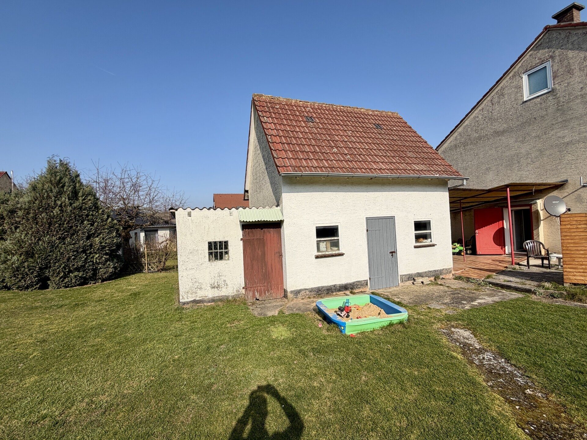 Immobilienangebot - Calden / Fürstenwald - Wohnen - Zweifamilienhaus mit großem Garten in Fürstenwald!
KEINE KÄUFERPROVISION