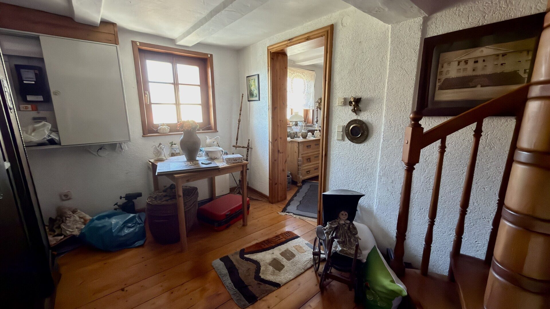 Immobilienangebot - Wabern / Unshausen - Wohnen - Fachwerkhaus mit Renovierungsbedarf in Wabern - KEINE KÄUFERPROVISION!