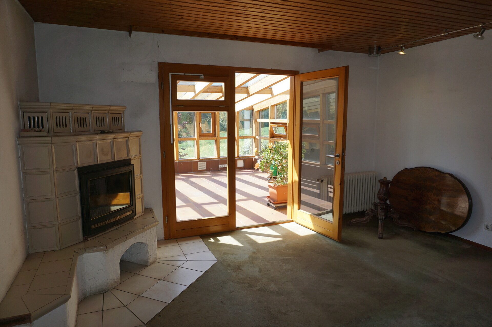 Immobilienangebot - Felsberg / Neuenbrunslar - Wohnen - Für alle, die Privatsphäre und Naturnähe suchen. Keine Käuferprovision!