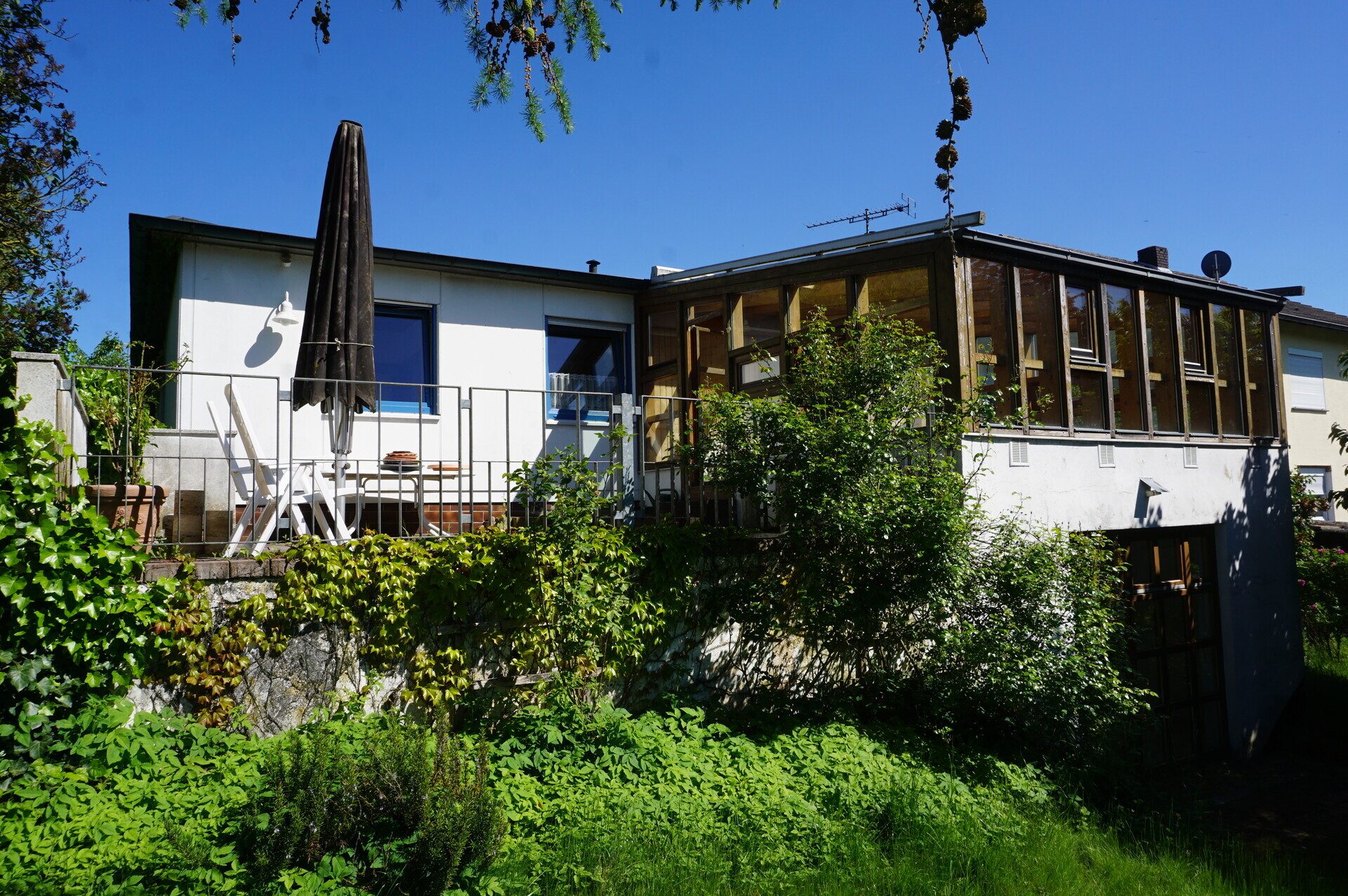 Immobilienangebot - Felsberg / Neuenbrunslar - Wohnen - Für alle, die Privatsphäre und Naturnähe suchen. Keine Käuferprovision!