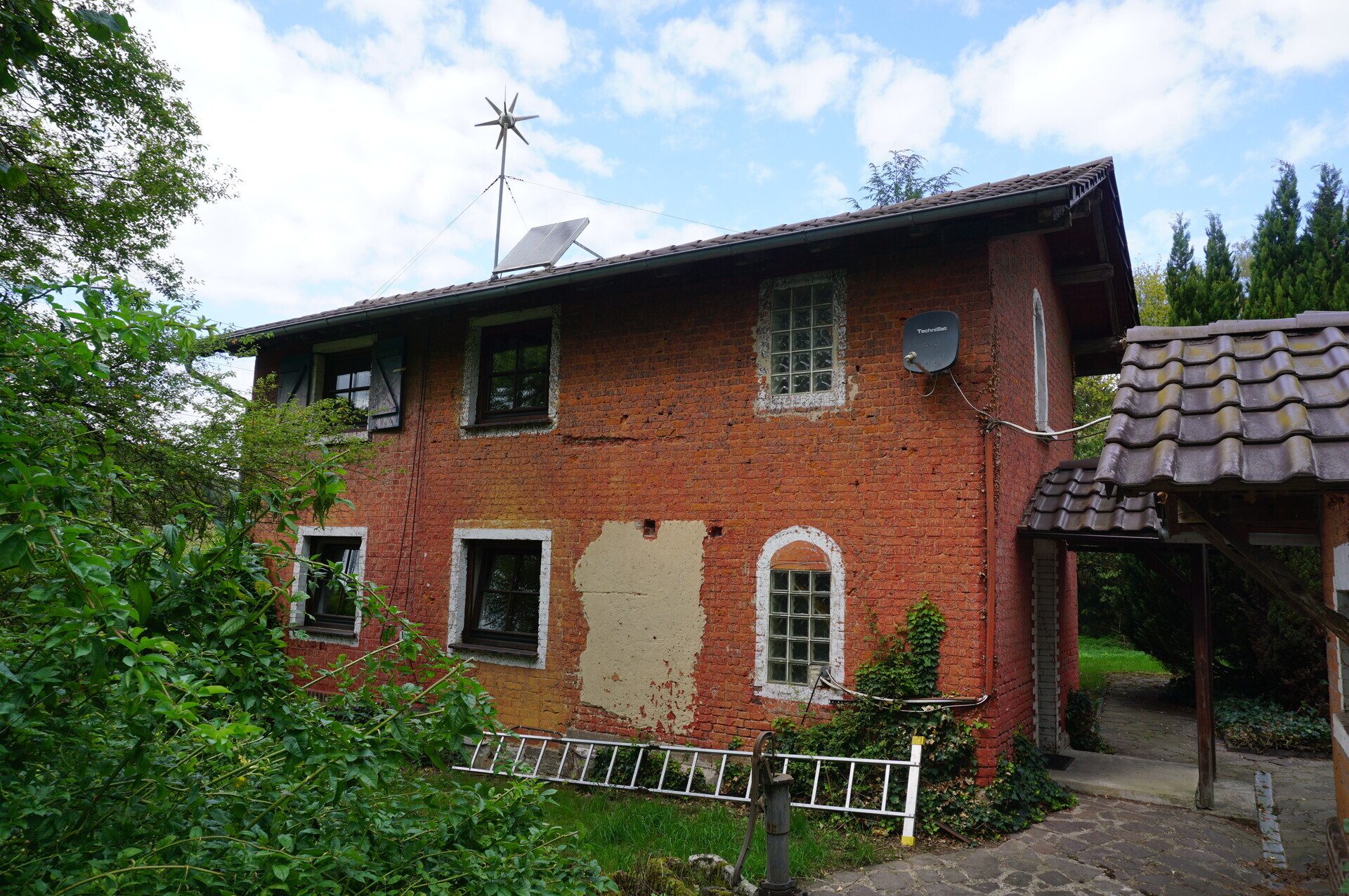 Immobilienangebot - Melsungen / Röhrenfurth - Wohnen - Bahnwärterhäuschen für Individualisten. Keine Käuferprovision!