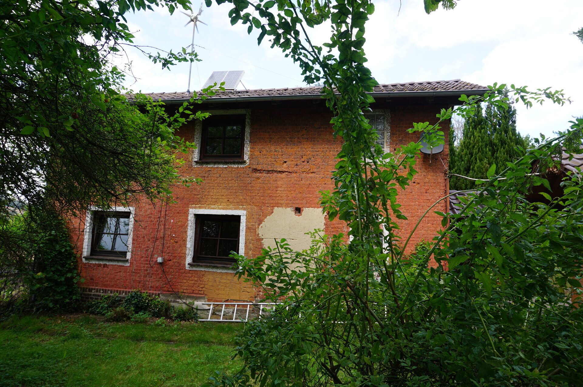 Immobilienangebot - Melsungen / Röhrenfurth - Wohnen - Bahnwärterhäuschen für Individualisten. Keine Käuferprovision!