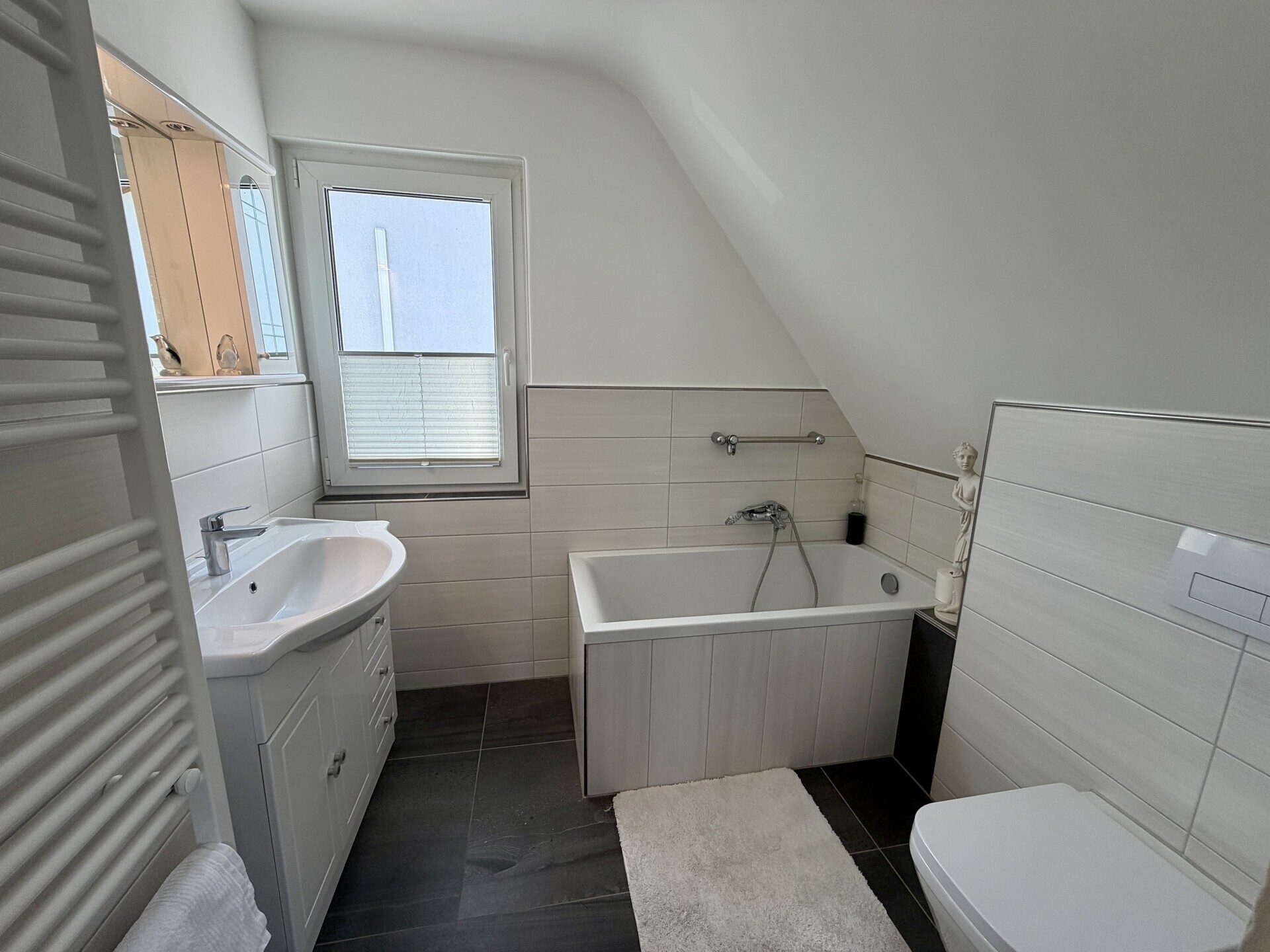 Immobilienangebot - Schauenburg / Hoof - Wohnen - Kompaktes und gepflegtes Familiendomizil in Hoof!
KEINE KÄUFERPROVISION