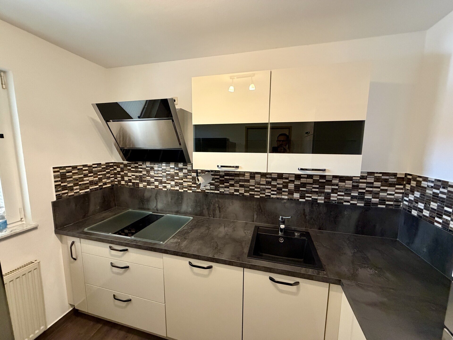 Immobilienangebot - Kassel / Nord (Holland) - Wohnen - Gepflegte Maisonette-ETW, ideal für Familien oder Studenten-WG! KEINE KÄUFERPROVISION