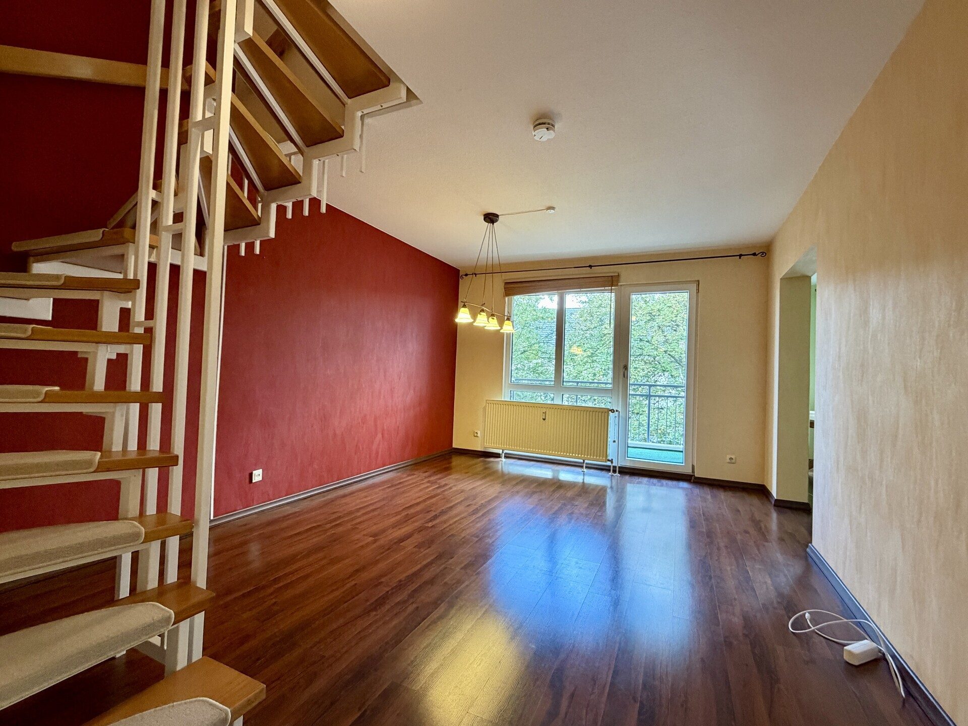 Immobilienangebot - Kassel / Nord (Holland) - Wohnen - Gepflegte Maisonette-ETW, ideal für Familien oder Studenten-WG! KEINE KÄUFERPROVISION