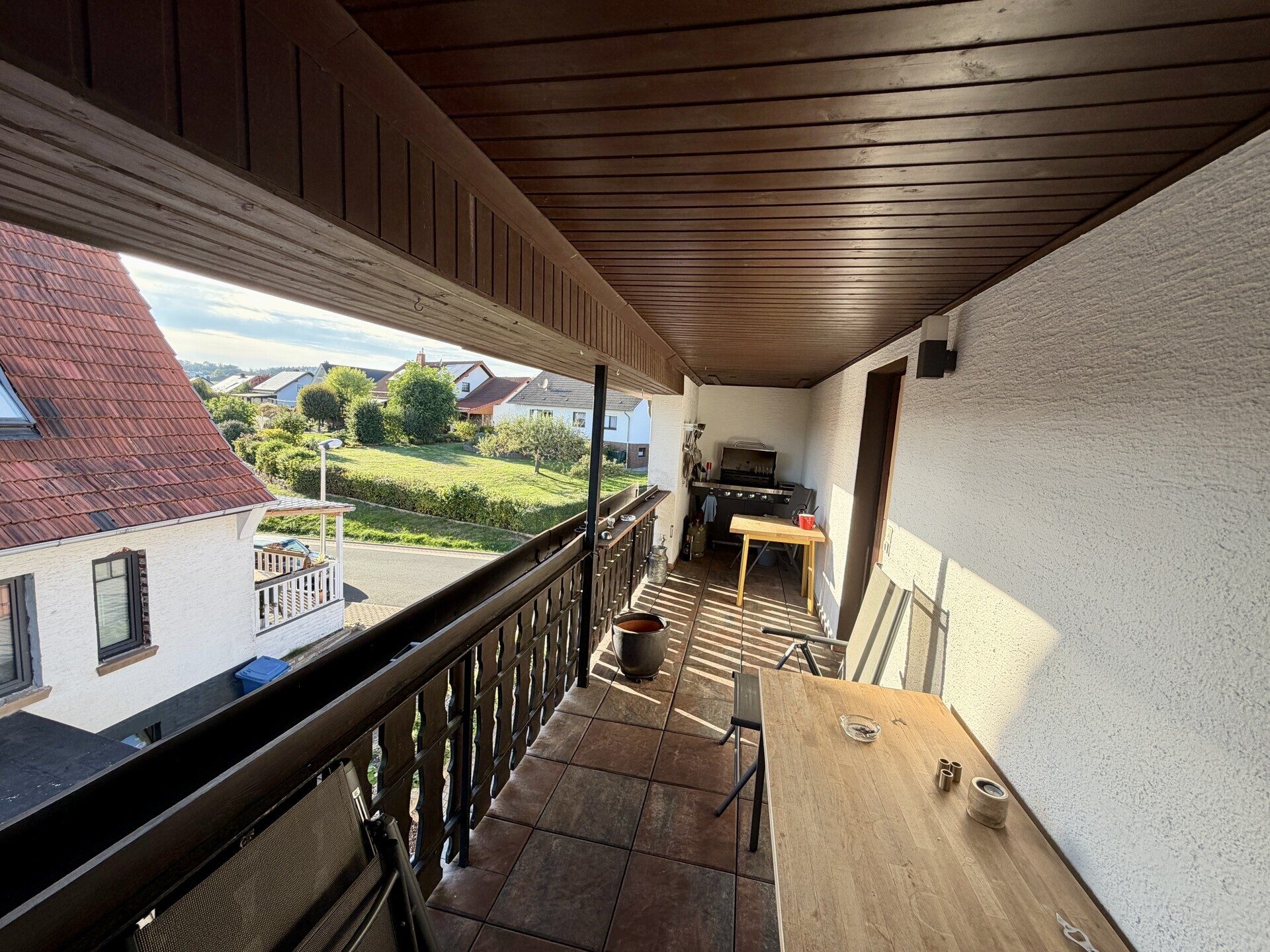 Immobilienangebot - Knüllwald / Oberbeisheim - Wohnen - Gepflegtes Zuhause für mehrere Generationen!
KEINE KÄUFERPROVISION