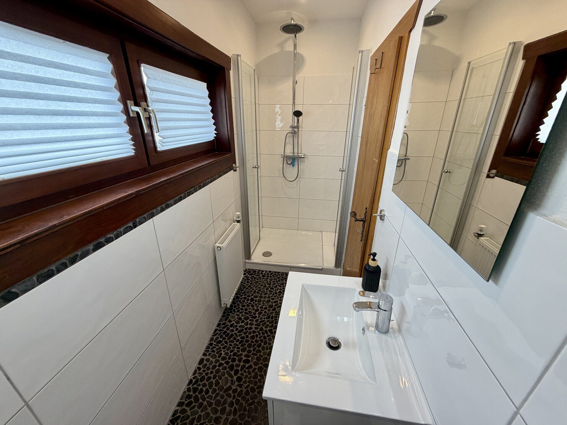 Immobilienangebot - Edertal / Anraff - Wohnen - Zwei Häuser als Kapitalanlage oder Familiendomizil! KEINE KÄUFERPROVISION