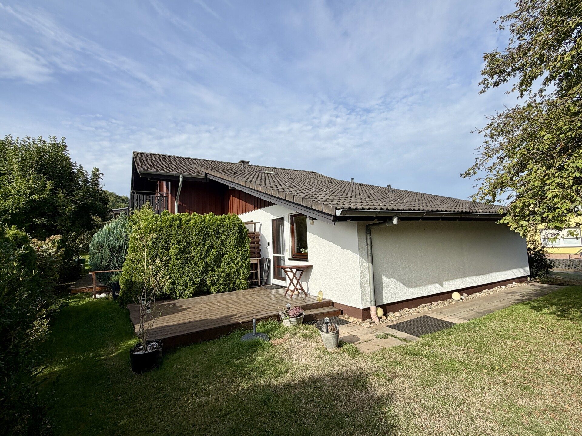 Immobilienangebot - Edertal / Anraff - Wohnen - Zwei Häuser als Kapitalanlage oder Familiendomizil! KEINE KÄUFERPROVISION