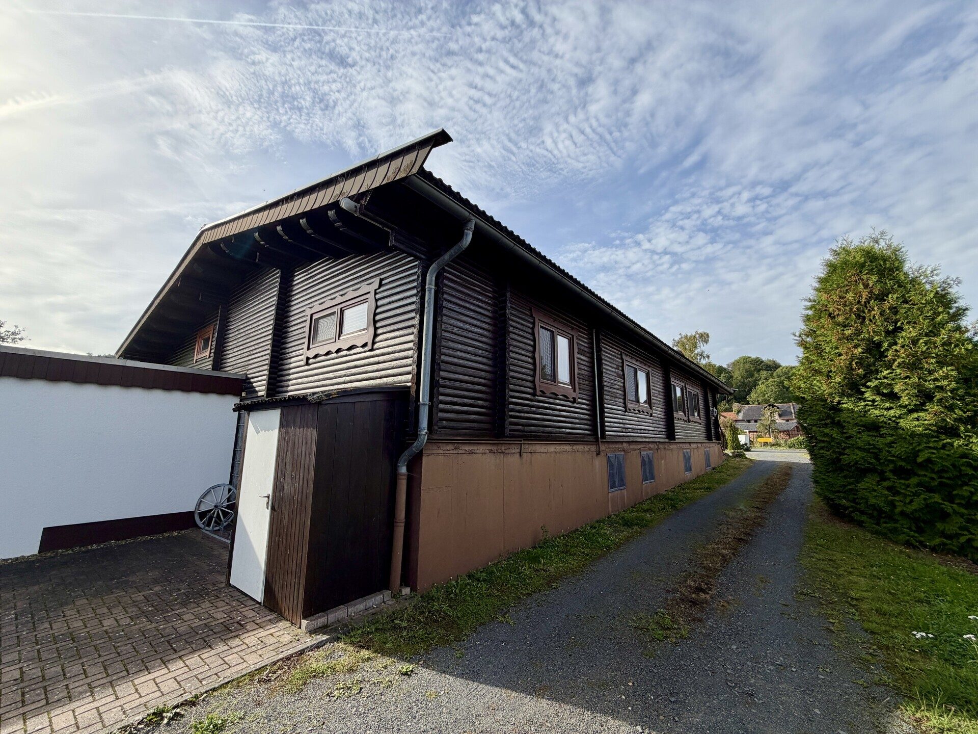 Immobilienangebot - Edertal / Anraff - Wohnen - Zwei Häuser als Kapitalanlage oder Familiendomizil! KEINE KÄUFERPROVISION