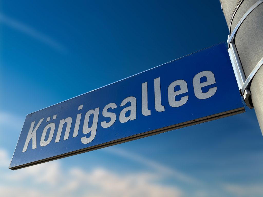 Immobilienangebot - Bochum - Alle - Ihre Chance vor dem Ausverkauf: Kleine Neubauwohnung mit Garten im Bochumer Ehrenfeld