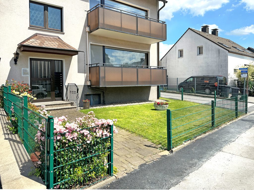 Vorgarten Immobilienangebot - Bochum - Alle - Ihr neuer Logenplatz
in Höntrop