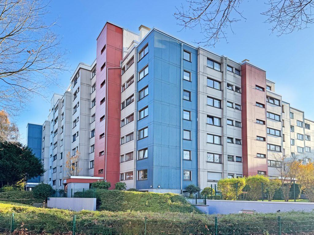 Außenansicht Immobilienangebot - Bochum - Alle - Helle Erdgeschosswohnung
in Laer