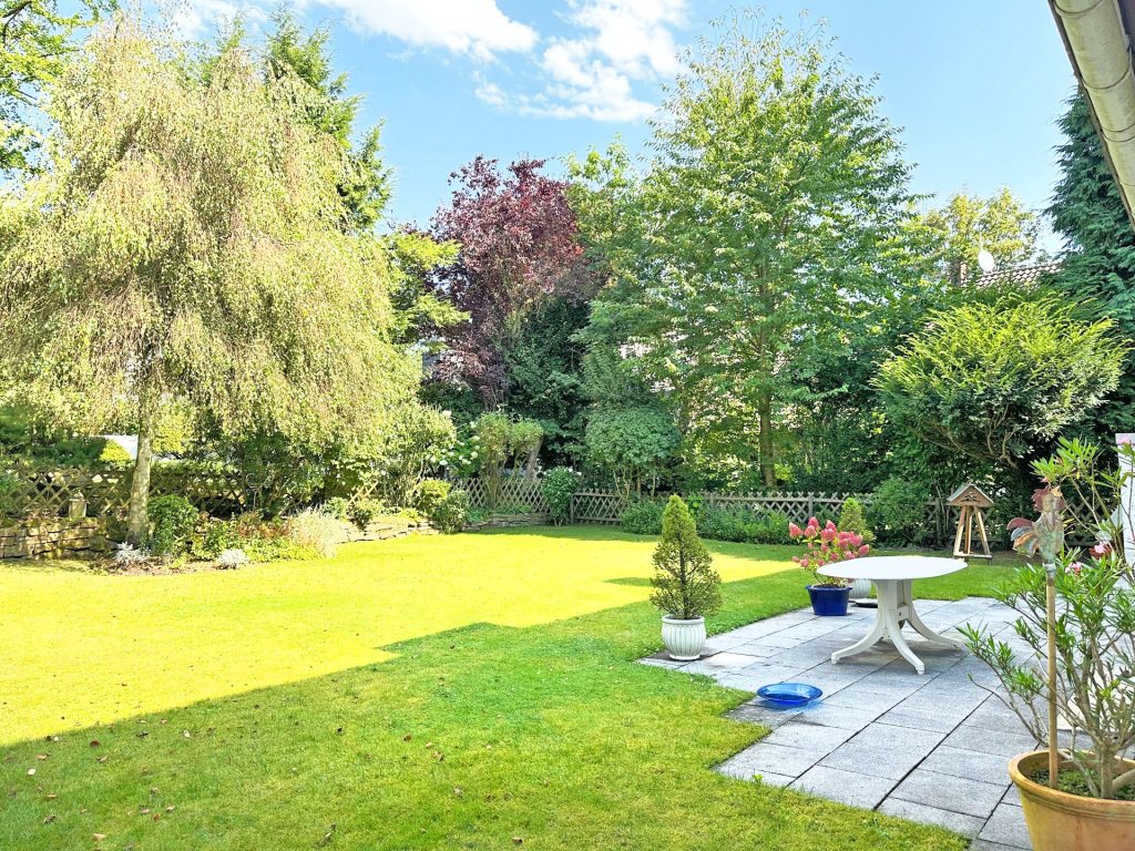 Immobilienangebot - Bochum - Alle - Freistehendes Wohnglück direkt am Südpark 
in Höntrop