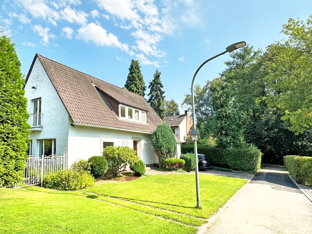 Immobilienangebot - Bochum - Alle - Freistehendes Wohnglück direkt am Südpark 
in Höntrop