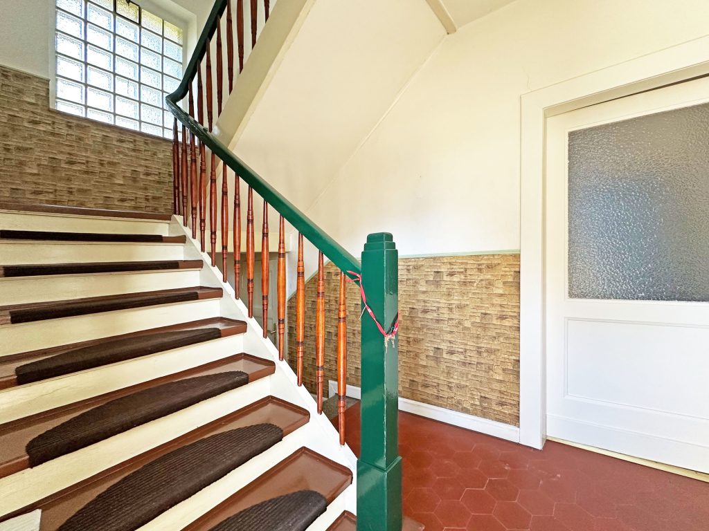 Immobilienangebot - Bochum - Alle - Seltene Gelegenheit 
Dreifamilienhaus auf prachtvollem Grund
in Oberdahlhausen