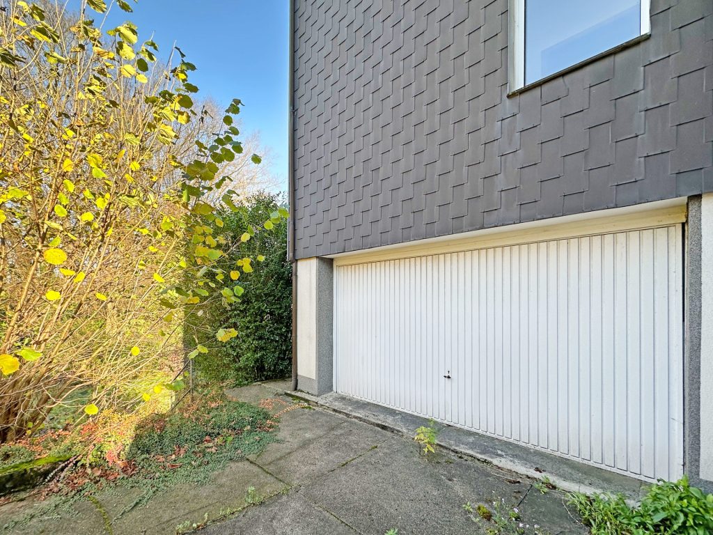Immobilienangebot - Bochum - Alle - Seltene Gelegenheit 
Dreifamilienhaus auf prachtvollem Grund
in Oberdahlhausen