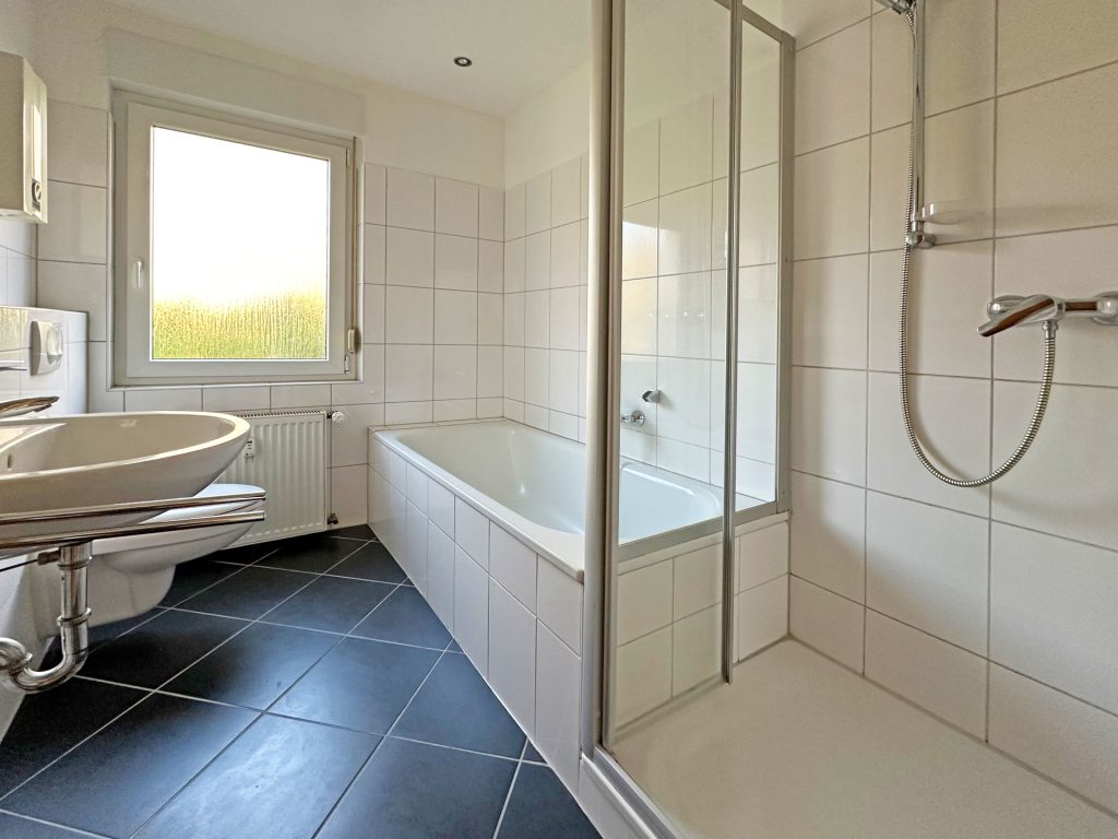 Immobilienangebot - Bochum - Alle - Seltene Gelegenheit 
Dreifamilienhaus auf prachtvollem Grund
in Oberdahlhausen