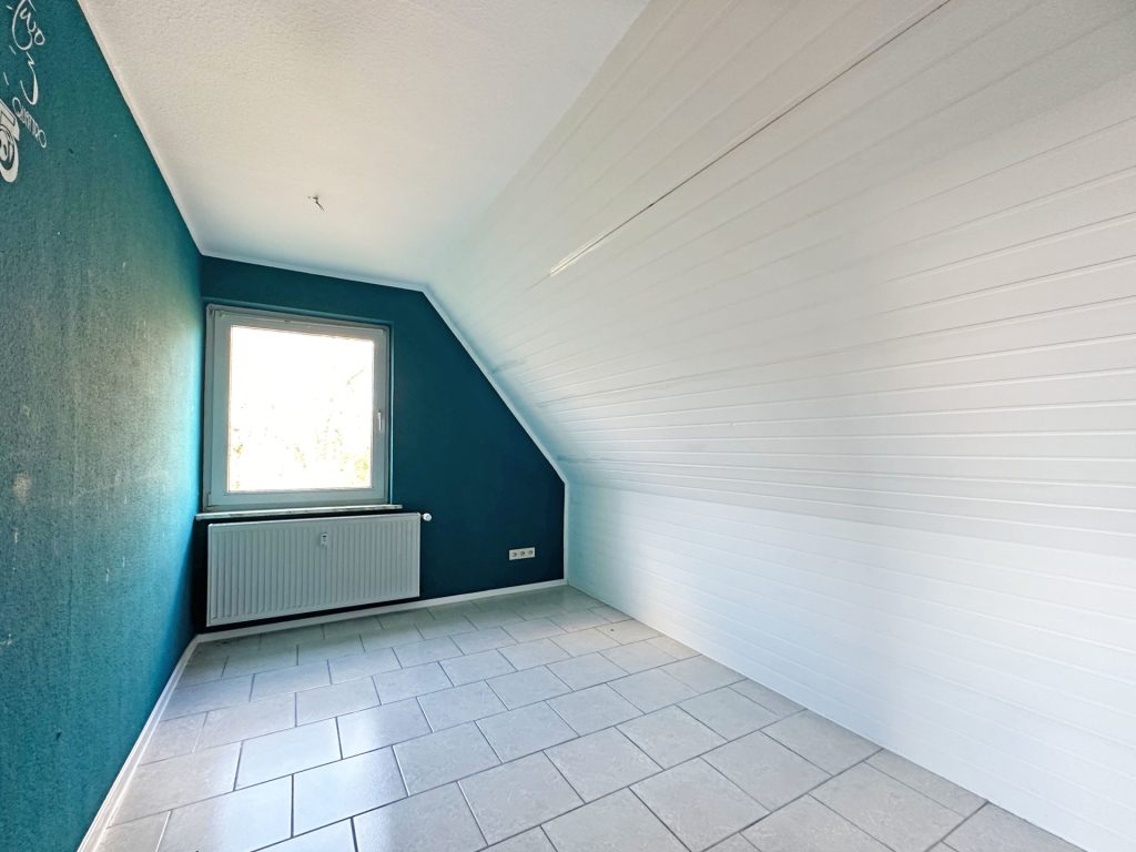 Immobilienangebot - Bochum - Alle - Seltene Gelegenheit 
Dreifamilienhaus auf prachtvollem Grund
in Oberdahlhausen