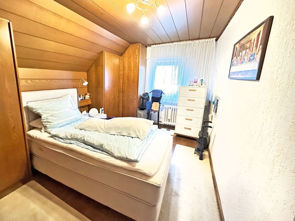 Immobilienangebot - Bochum - Alle - Gepflegte Doppelhaushälfte mit Doppelgarage
in Harpen