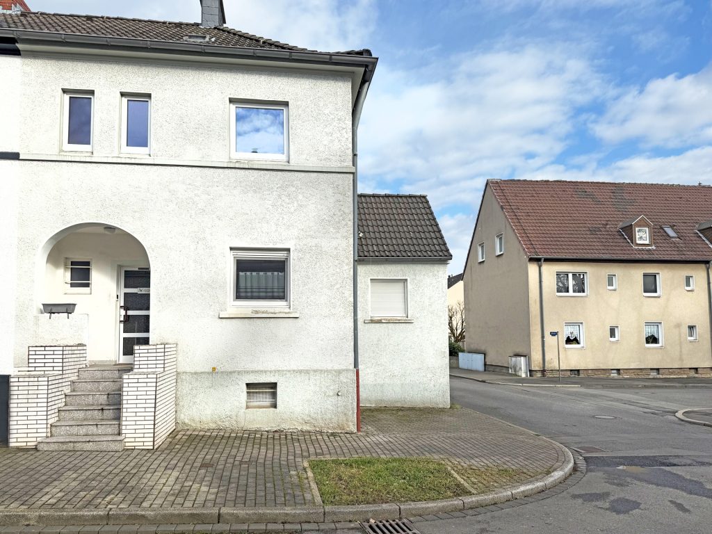 Immobilienangebot - Bochum - Alle - Gemütliche Doppelhaushälfte mit Charme
in Bochum