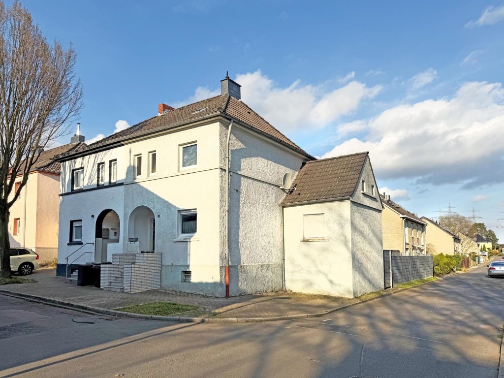 Immobilienangebot - Bochum - Alle - Gemütliche Doppelhaushälfte mit Charme
in Bochum