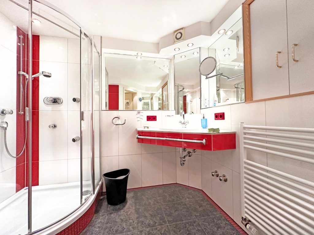 Immobilienangebot - Bochum / Altenbochum - Alle - Prestigeobjekt in begehrter Lage 
von Altenbochum
