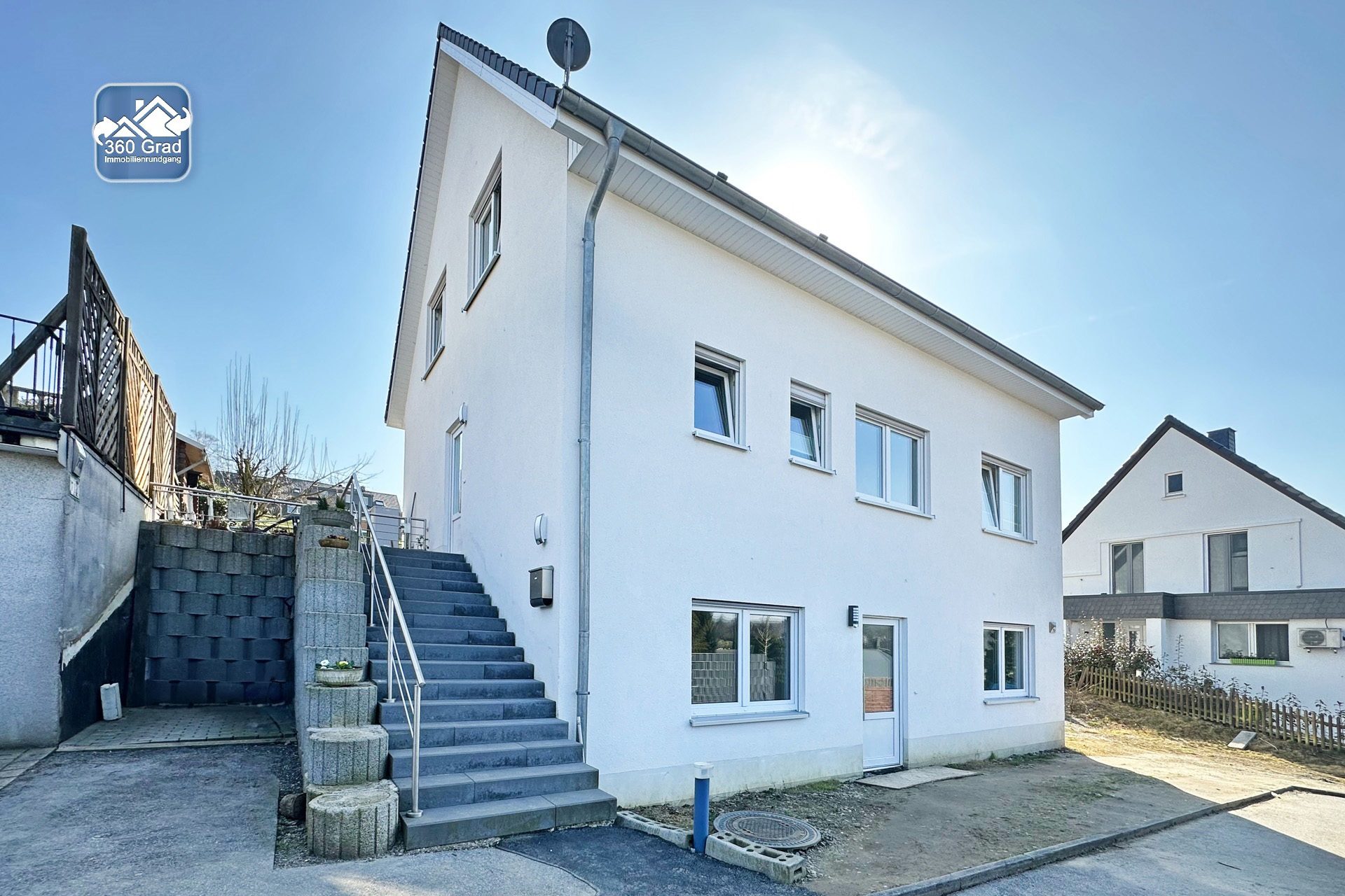 Immobilienangebot - Bochum - Alle - Junges Einfamilienhaus mit Einliegerwohnung
in Stiepel