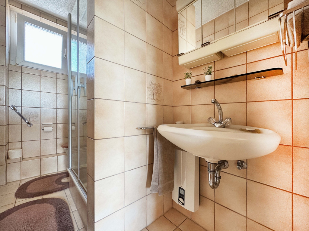 Immobilienangebot - Bochum - Alle - Attraktives Wohn- und Geschäftshaus in zentraler Lage – Top Investitionsmöglichkeit!