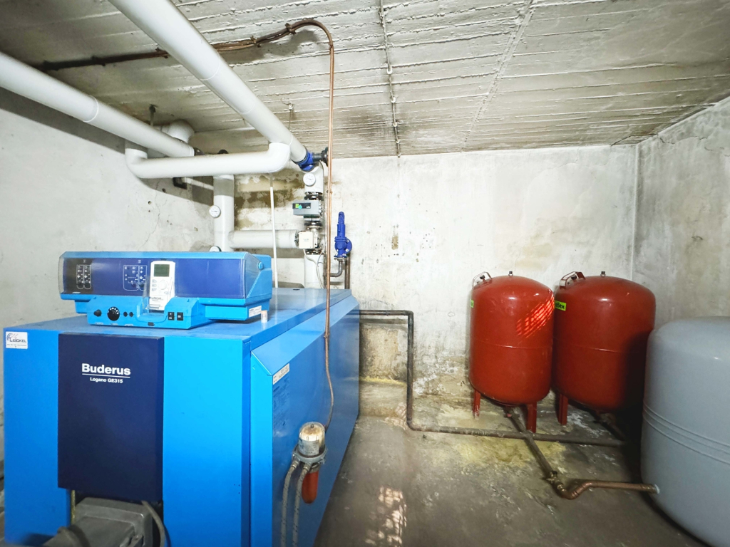 Immobilienangebot - Bochum - Alle - Attraktives Wohn- und Geschäftshaus in zentraler Lage – Top Investitionsmöglichkeit!