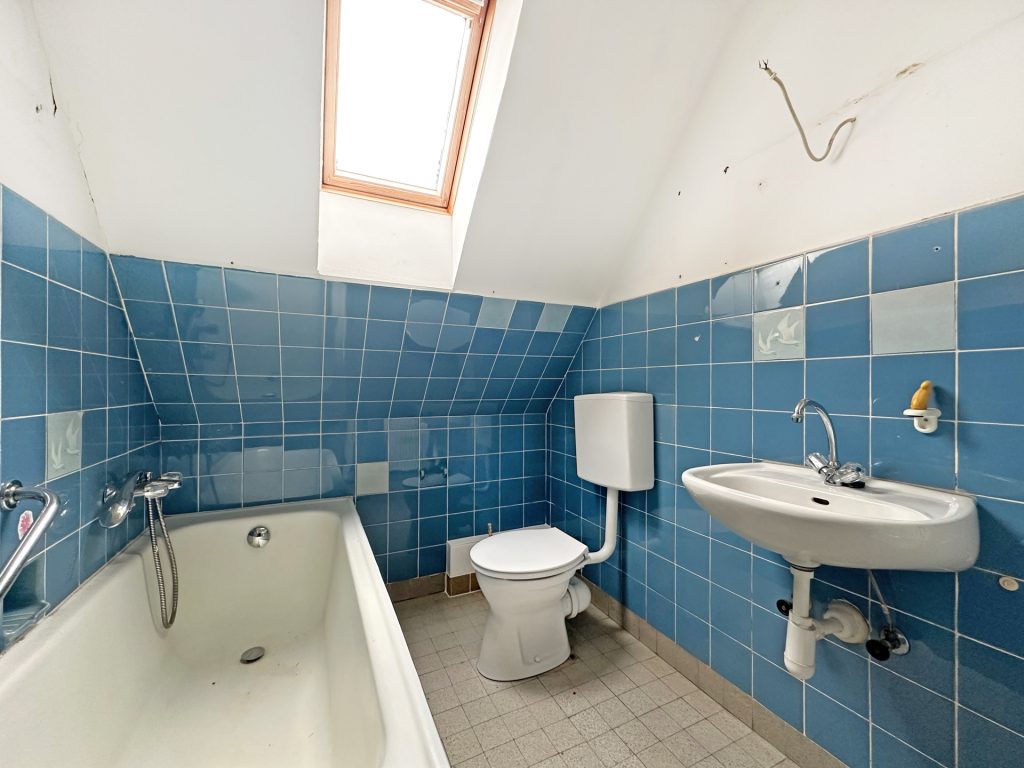Immobilienangebot - Bochum - Alle - Zwei zusammengelegte Wohnungen
in Wattenscheid