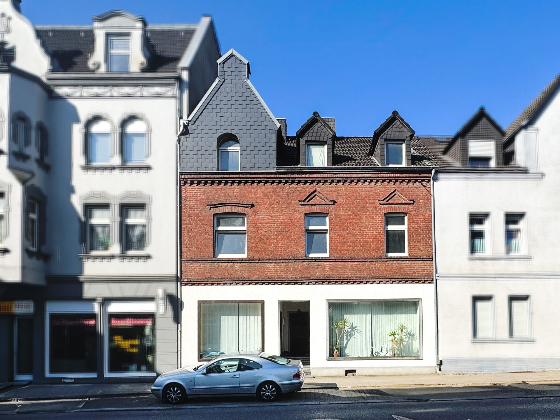 Immobilienangebot - Bochum - Alle - Wohn- und Geschäftshaus
in Wattenscheid