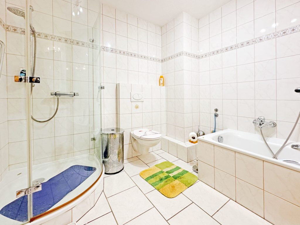 Immobilienangebot - Bochum - Alle - Reihenhaus-Glück mit TOP Energiewerten
in Stiepel